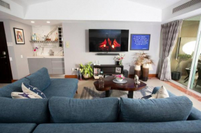 Spectacular Beach Condo In Grand Venetian